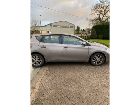 2013 Toyota Auris 1.4 D-4D ICON 5DR S/S €5,000
