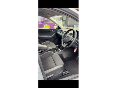 2016 Skoda Rapid 1.2TSI 110HP AMBITION €9,950 thumbnail