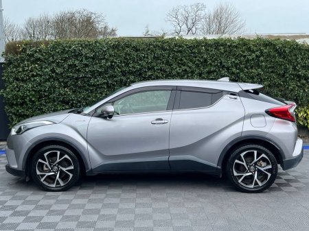 2017 Toyota C-HR - thumbnail 3