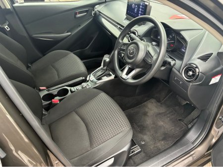 2017 Mazda Demio - thumbnail 11