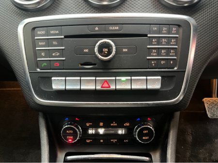 2018 Mercedes-Benz A Class €18950! 2018 MERCEDEZ-BENZ A180 AMG STYLE 1.6 AUTOMATIC / CRUISE CONTROL / REVERSE CAMERA / ELECTRIC MEMORY & HEATED SEATS €18,950 thumbnail