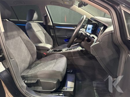 2023 Volkswagen Golf ETSI ACTIVE - FACTORY ALLOYS - DIGITAL DASH - PADDLE SHIFT - REVERSE CAMERA €27,950 thumbnail