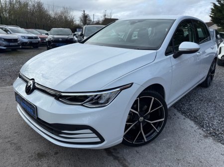 2024 Volkswagen Golf - view 2