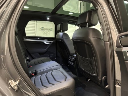 2023 Volkswagen Touareg V6 BLACK EDITION 3.0 TDI AUTO VW/AUDI SPECIALISTS WWW.DENISDARCYCARS.IE €84,950 thumbnail