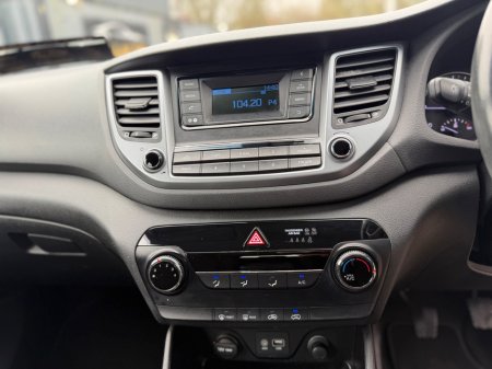 2016 Hyundai Tucson - thumbnail 28