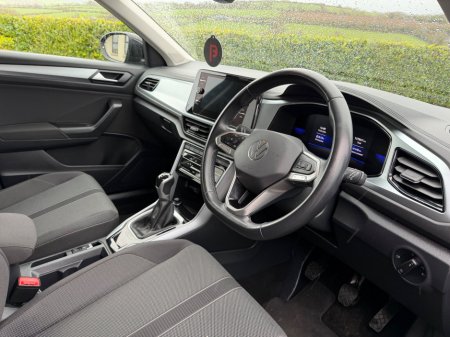 2023 Volkswagen T-Roc - thumbnail 11