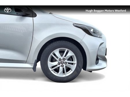 2021 Toyota Yaris - thumbnail 14