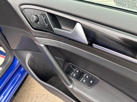 2019 Volkswagen Golf 2.0 TSI 5DR 300HP DSG 4M R €34,995 thumbnail