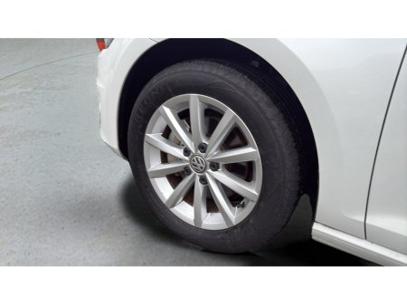 2015 Volkswagen Golf  €13,490 thumbnail