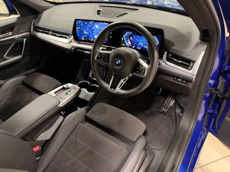 2025 BMW X1 25e M-SPORT PRO X-DRIVE=ONLY 3000 MILES//HUGE SPEC//AS NEW=2 YEAR BMW WARRANTY=TAILORED FINANCE PACKAGES INCL PCP AVAILABLE=TRADE IN'S WELCOME €54,995 thumbnail