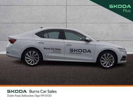 2025 Skoda Octavia AMBITION 1.0TSI 110HP €32,900 thumbnail