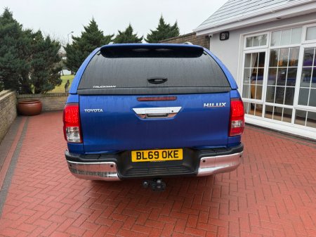 2020 Toyota Hilux - thumbnail 9