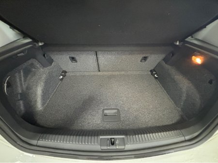 2016 Volkswagen Polo - thumbnail 9