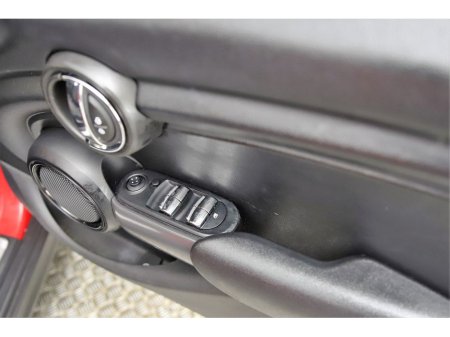 2018 MINI Hatch 1.5 6SPD 5DR *BI-TONE ROOF* €16,890 thumbnail