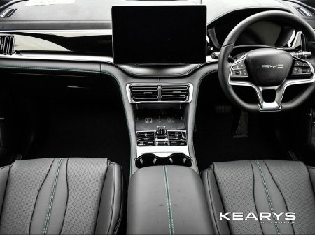 2025 BYD Seal U DM-i BOOST FWD "DEMO MODEL" €41,990 thumbnail