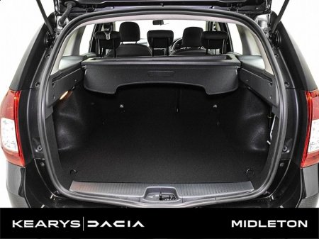 2021 Dacia Logan Signature Blue dCi 95 MY18 €13,990 thumbnail