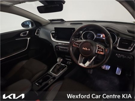 2023 Kia XCeed - view 2
