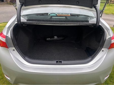 2018 Toyota Corolla - thumbnail 9