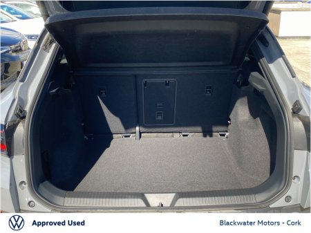 2025 Volkswagen ID.4 PRO PLUS 77KWH 286HP €40,995 thumbnail