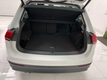 2020 Volkswagen Tiguan - thumbnail 5