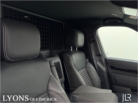 2025 Land Rover Discovery - photo 4