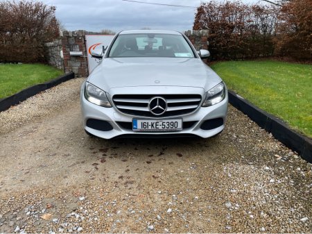 2016 Mercedes-Benz C Class - thumbnail 2