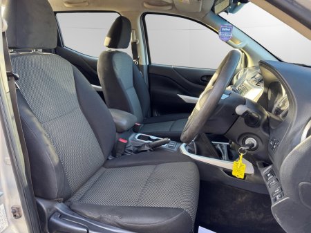 2017 Nissan Navara *NO VAT* 2.3L XE DOUBLE CAB €14,999 thumbnail
