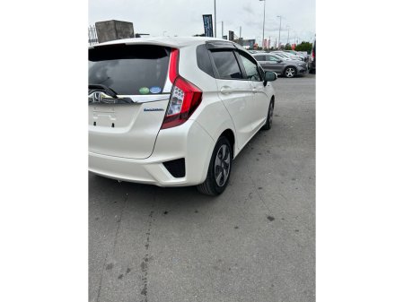 2019 Honda Fit Auto Hybrid €13,950