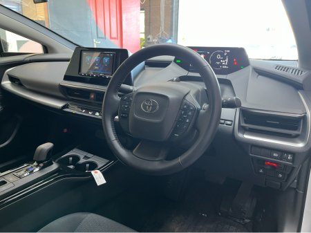 2024 Toyota Prius - thumbnail 9