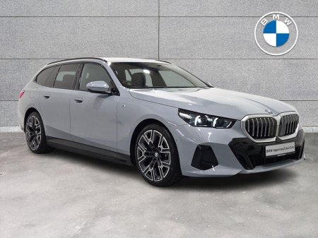 2025 BMW 5 Series - thumbnail 1