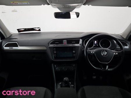 2018 Volkswagen Tiguan - thumbnail 11