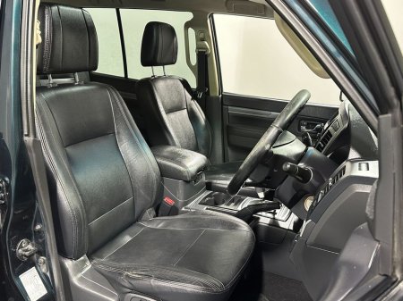2017 Mitsubishi Pajero 3.2 DiD LWB 2 Seater N1 Commercial €27,500 thumbnail