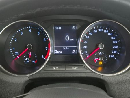 2016 Volkswagen Polo **HIGHLINE**AUTO**LEATHER/ALCANTARA SEATS**HEATED SEATS**ANDROID/APPLE MEDIA RADIO**DISTRONIC CRUISE CONTROL**LED HEADLAMPS**CLIMATE CONTROL**REVERSE CAMERA**AUTO LIGHTS**FOLDING MIRRORS**PADEL SHIFT* €13,899 thumbnail