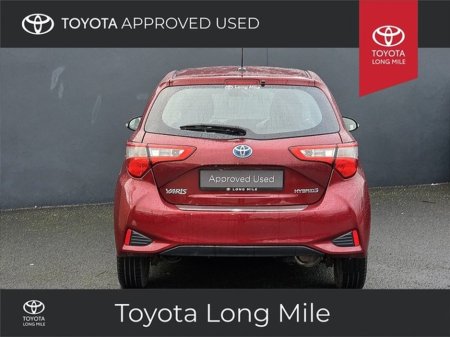 2017 Toyota Yaris 1.5 Hybrid Luxury Icon Tech 5DR €14,949 thumbnail