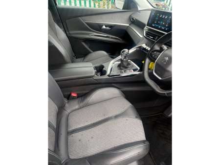 2023 Peugeot 5008 FL ALLURE 1.5 BLUE HDI 13 130 6.3 €36,950 thumbnail