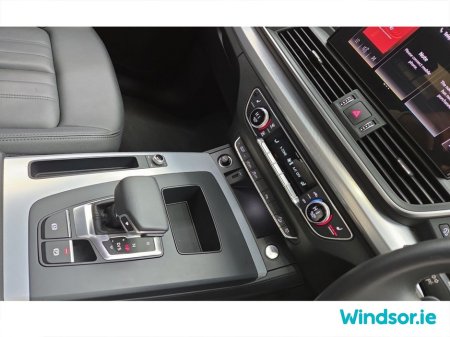 2024 Audi Q5 35 TDI 163HP S tronic SE €55,995 thumbnail