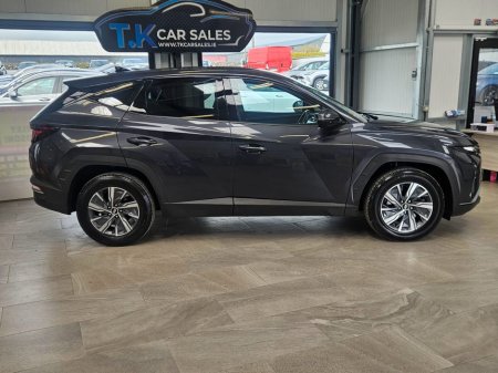 2022 Hyundai Tucson - thumbnail 2