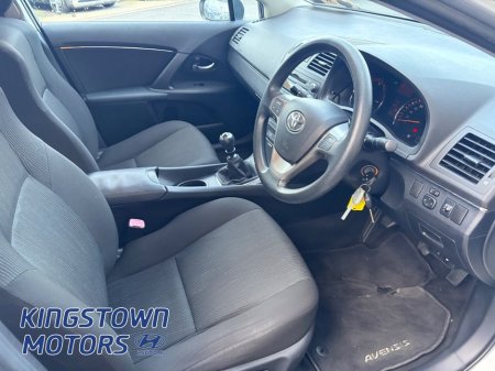 2010 Toyota Avensis - thumbnail 5