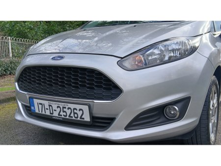 2017 Ford Fiesta - thumbnail 5
