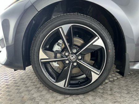 2026 Toyota Yaris - thumbnail 12