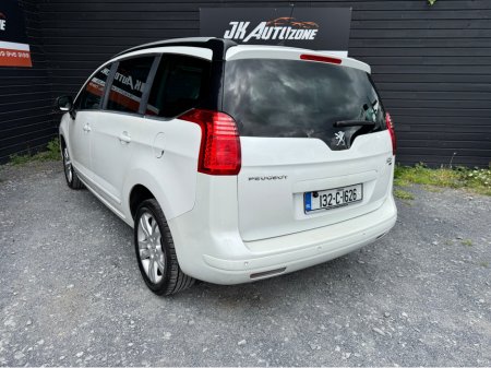 2013 Peugeot 5008 - thumbnail 6
