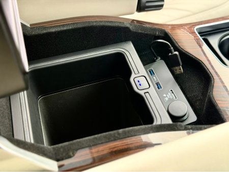 2020 Land Rover Range Rover 2.0 P400E AUTOBIOG €57,950 thumbnail