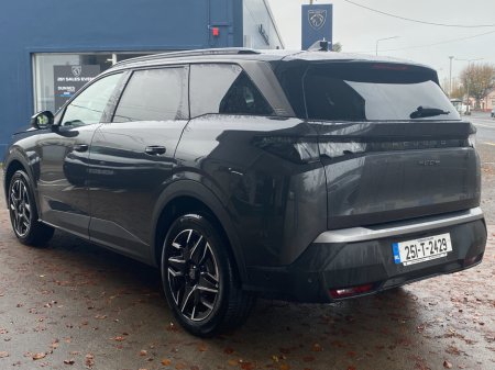 2025 Peugeot 5008 1.2 MHEV 145bhp E-DCS6 Allure €47,900
