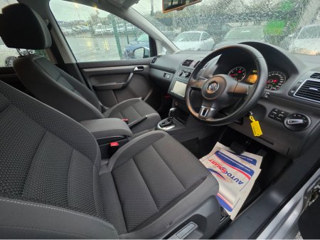 2013 Volkswagen Touran 7 SEATER FAMLY MPV 1.4 TSI AUTOMATIC - PRIVACY GLASS  - REV CAMERA - SIMI DEALER - SPECIALISING IN IMPORTS OF GERMAN AUTOMATIC HI SPEC CARS €9,950 thumbnail