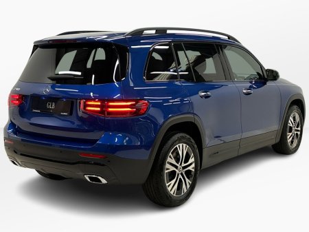 2025 Mercedes-Benz GLB - thumbnail 3