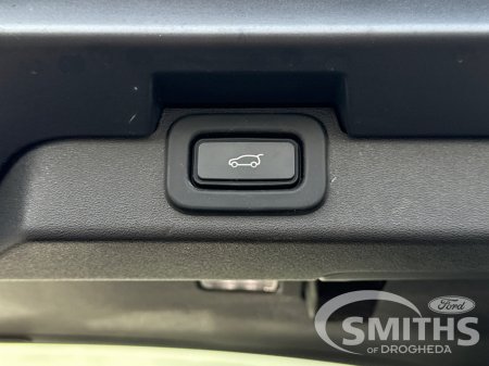 2021 Land Rover Discovery 3.0 COMMERCIAL AUTO €31,950 thumbnail