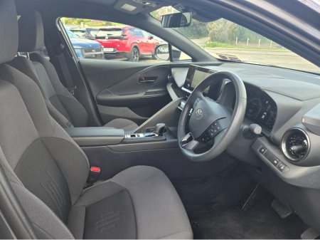 2024 Toyota C-HR - thumbnail 7