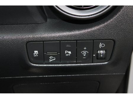 2022 Hyundai Kona 1.0 T-GDI N Line €23,950 thumbnail