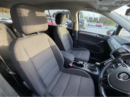 2018 Volkswagen Touran CL - 2.0L DIESEL - AUTO - 7 SEATS - 12M WARRANTY - CAR: €19,950 thumbnail