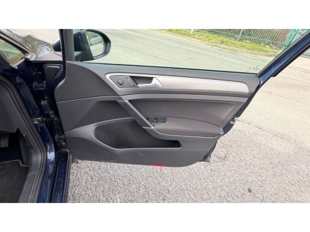 2015 Volkswagen Golf - thumbnail 16